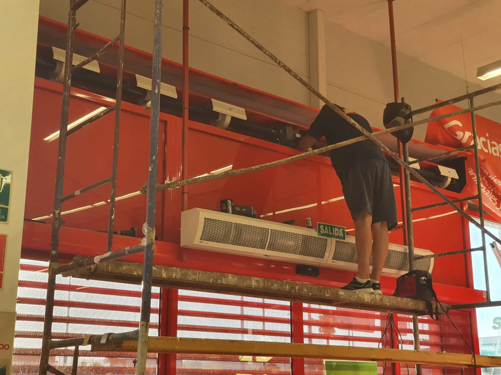 instalacion de puertas automaticas Los Montesinos